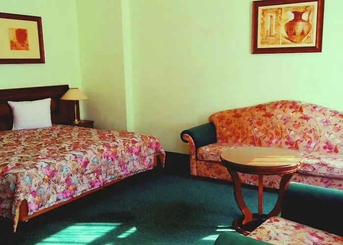 Hotel Ester Karlovy Vary Luaran gambar