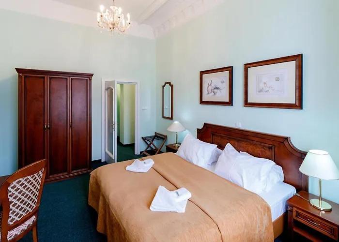 Hotel Ester Karlovy Vary Luaran gambar