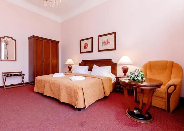 Hotel Ester Karlovy Vary Luaran gambar