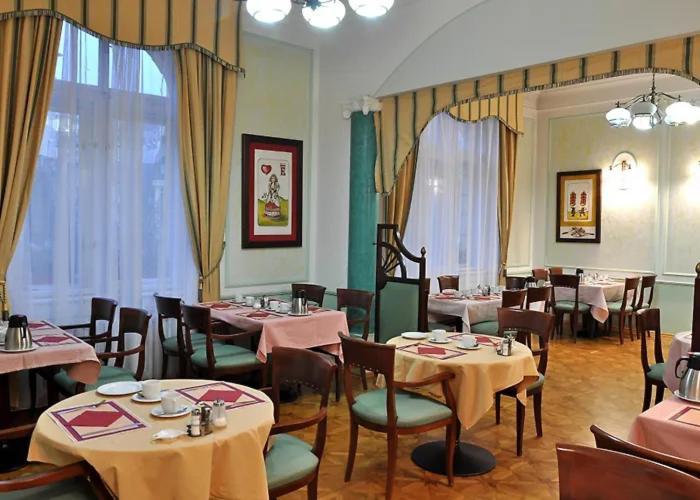 Hotel Ester Karlovy Vary Luaran gambar