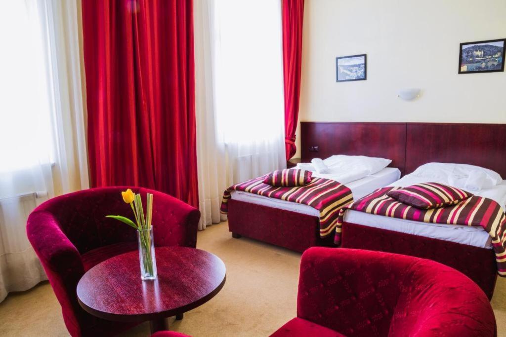 Hotel Ester Karlovy Vary Luaran gambar