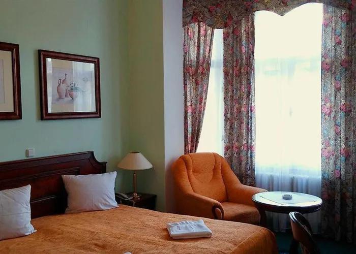 Hotel Ester Karlovy Vary Luaran gambar