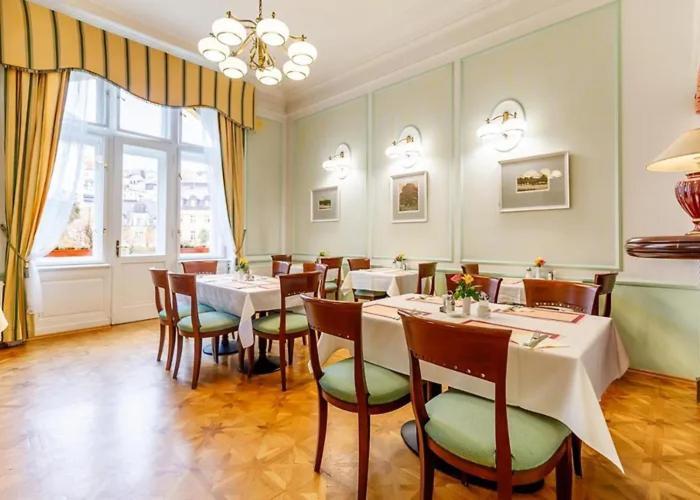 Hotel Ester Karlovy Vary Luaran gambar