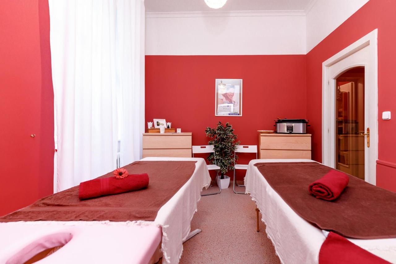 Hotel Ester Karlovy Vary Luaran gambar