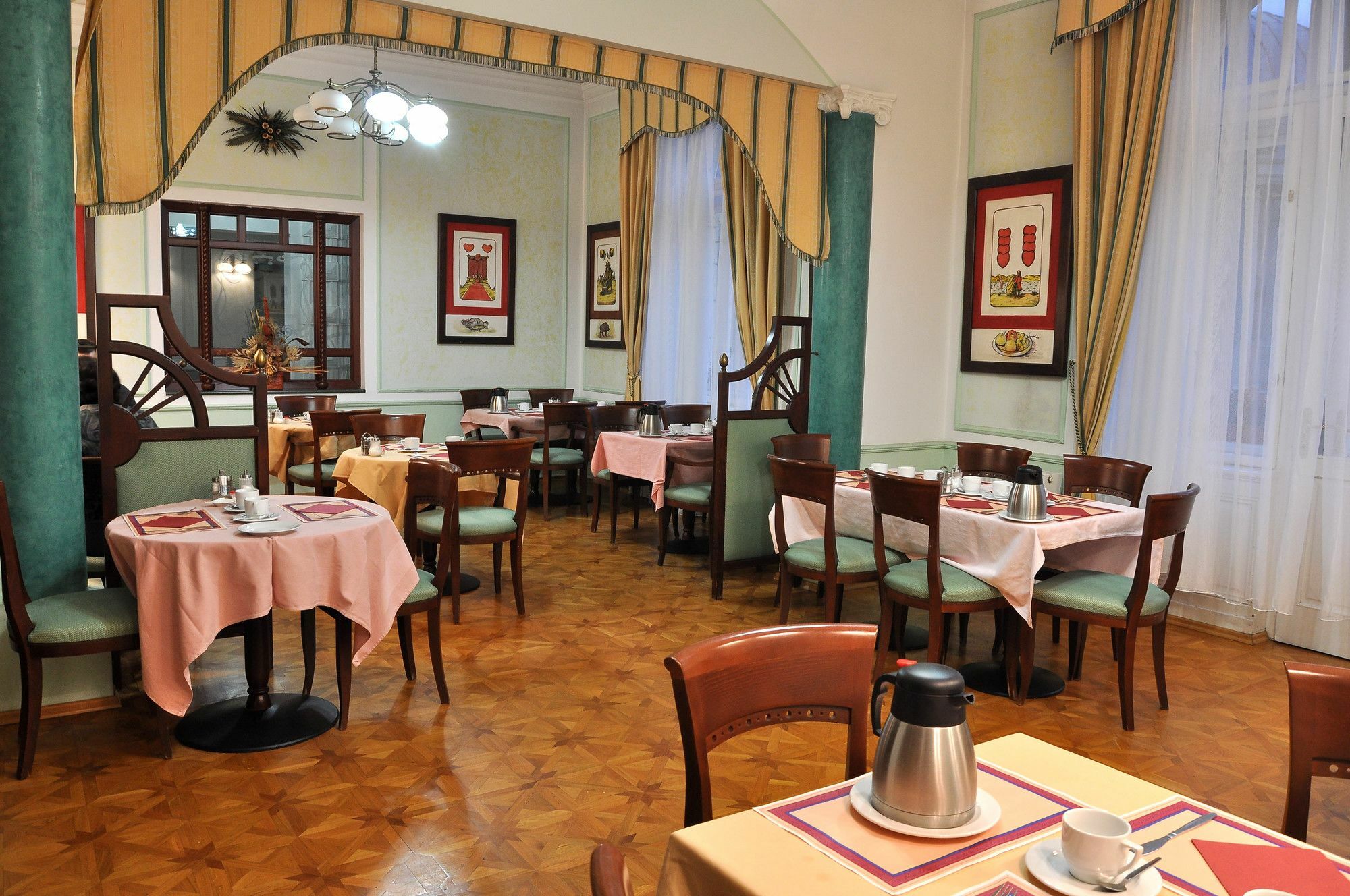 Hotel Ester Karlovy Vary Luaran gambar